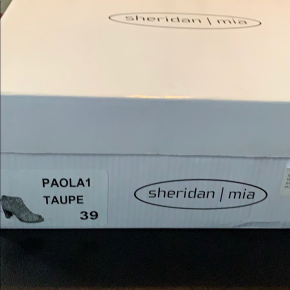 Sheridan Mia Paola Peep Toe Bootie - Picture 8 of 11